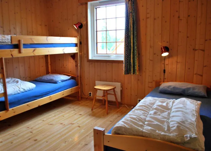 Beveroya Hytteutleie Og Camping